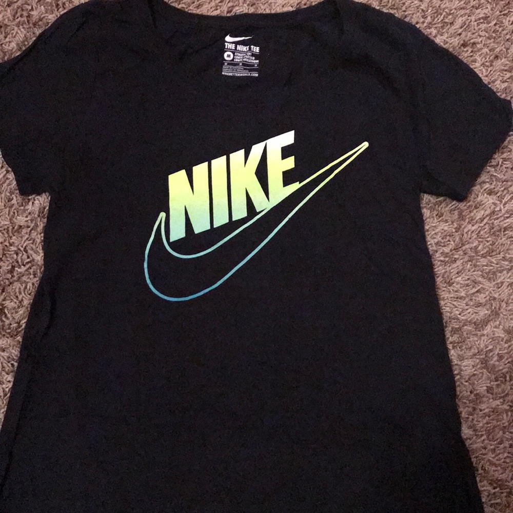 Nike t-shirt